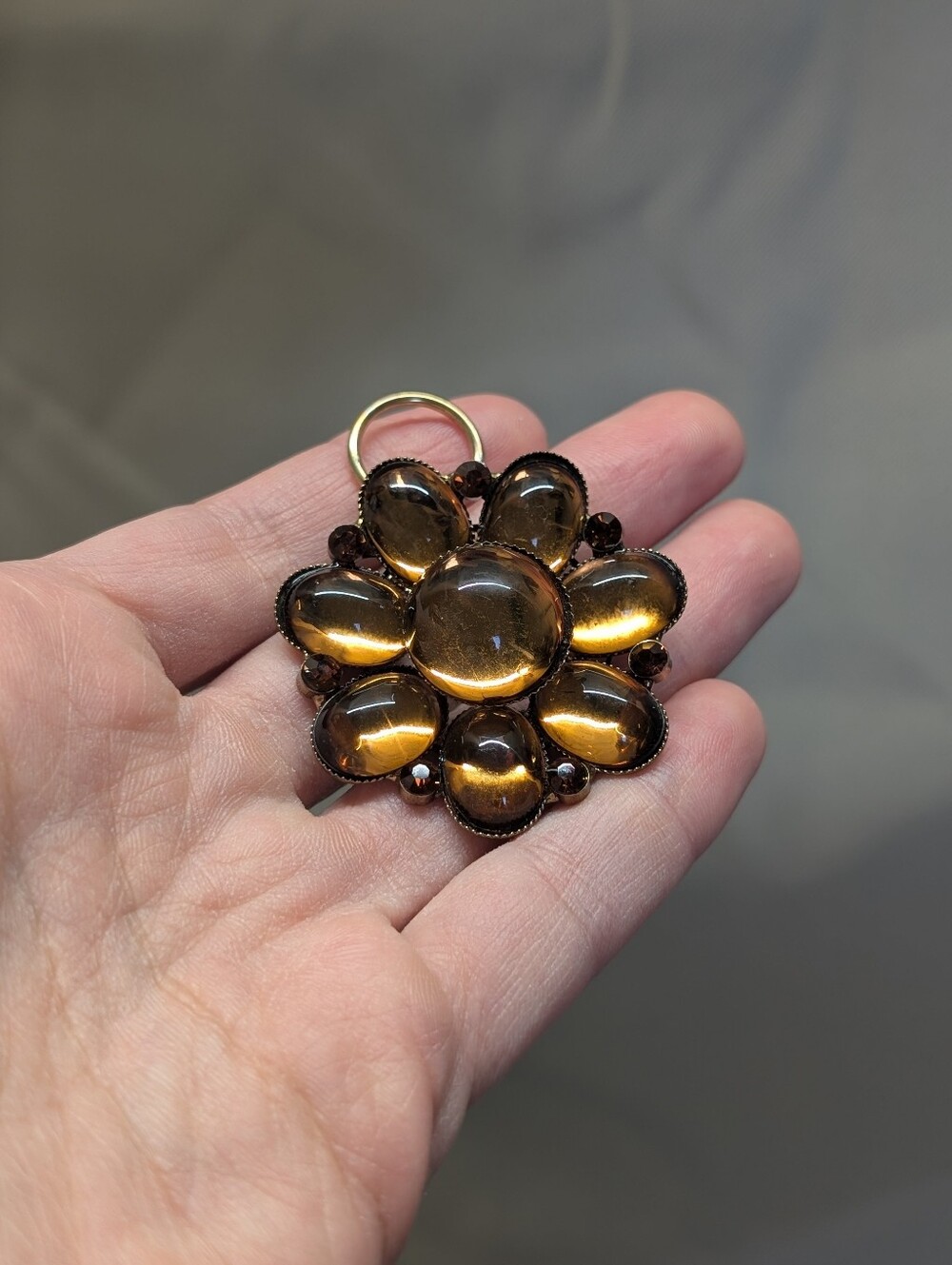 Vintage Amber Floral Glass Pendant Jewelry Crystal Dome Cabochon Gold Tone
